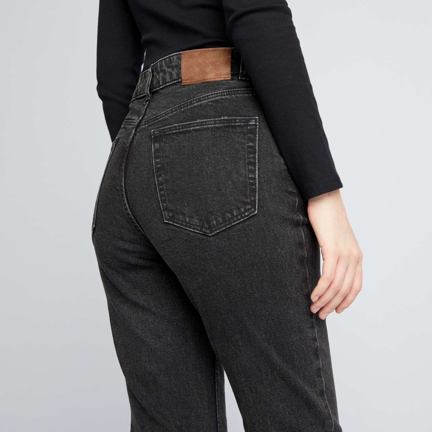 High-rise flared/bootcut jeans BLACK