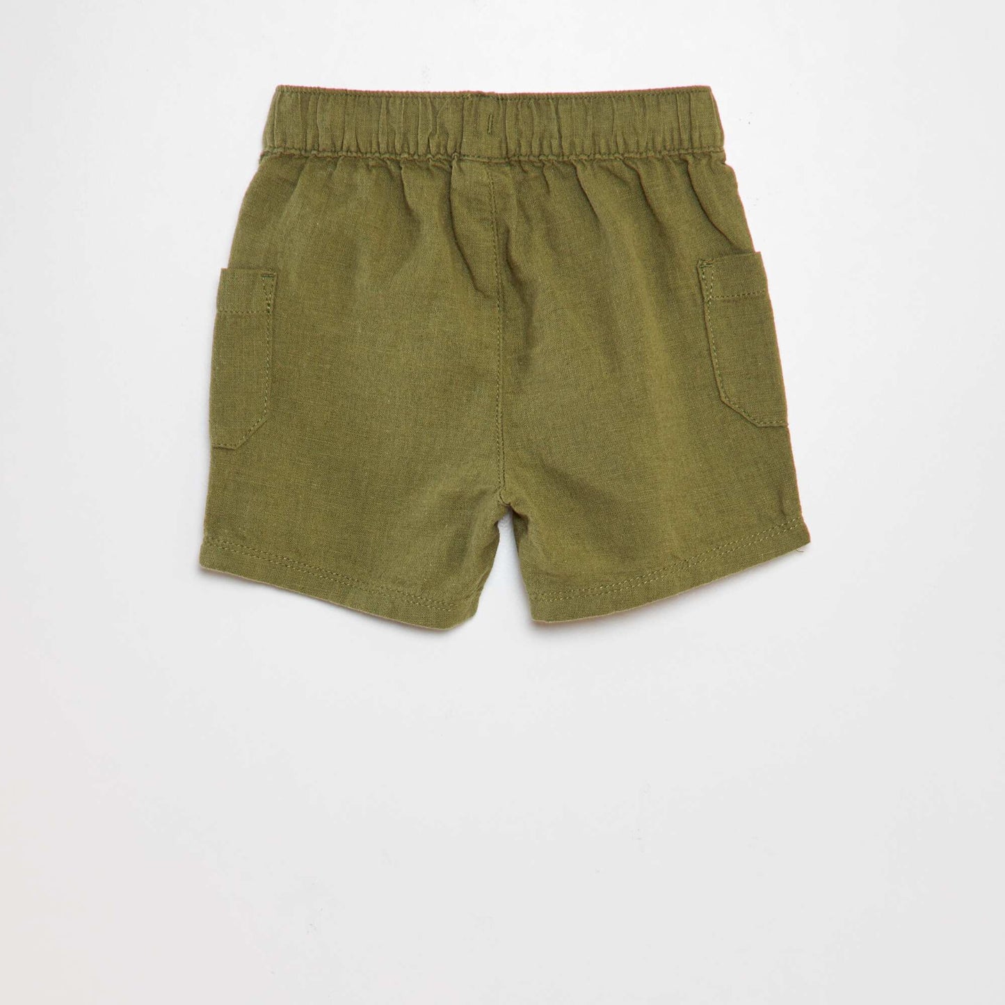 Cotton and linen Bermuda shorts green