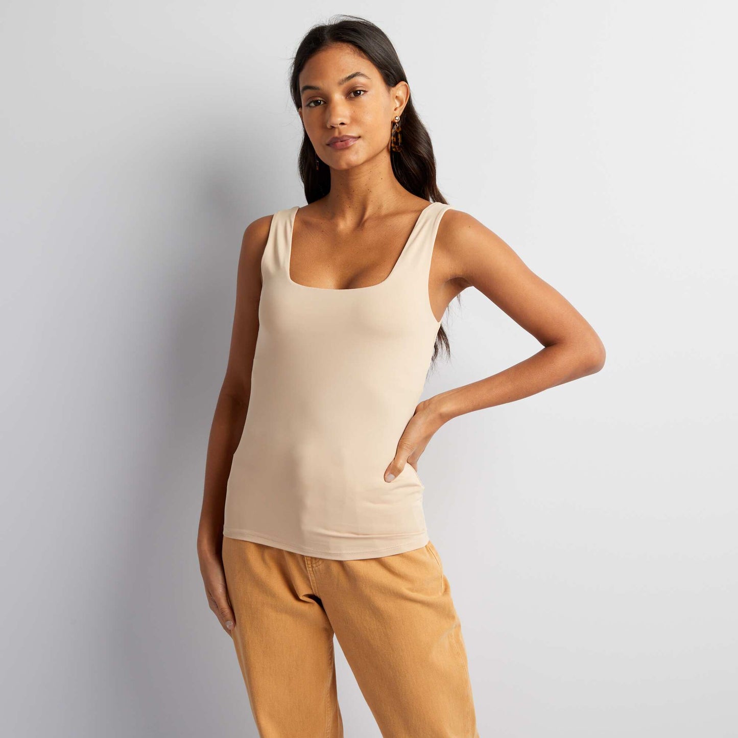 Stretch T-shirt with square neckline BEIGE