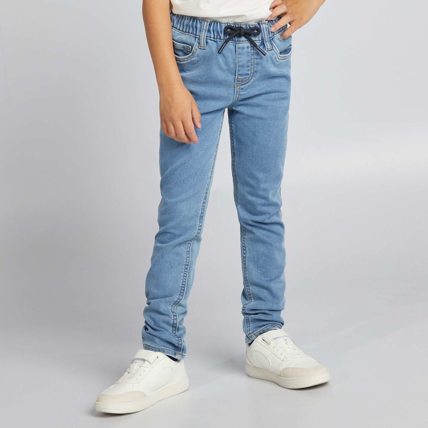 Jeans with elasticated waist and drawstring ties BLUE