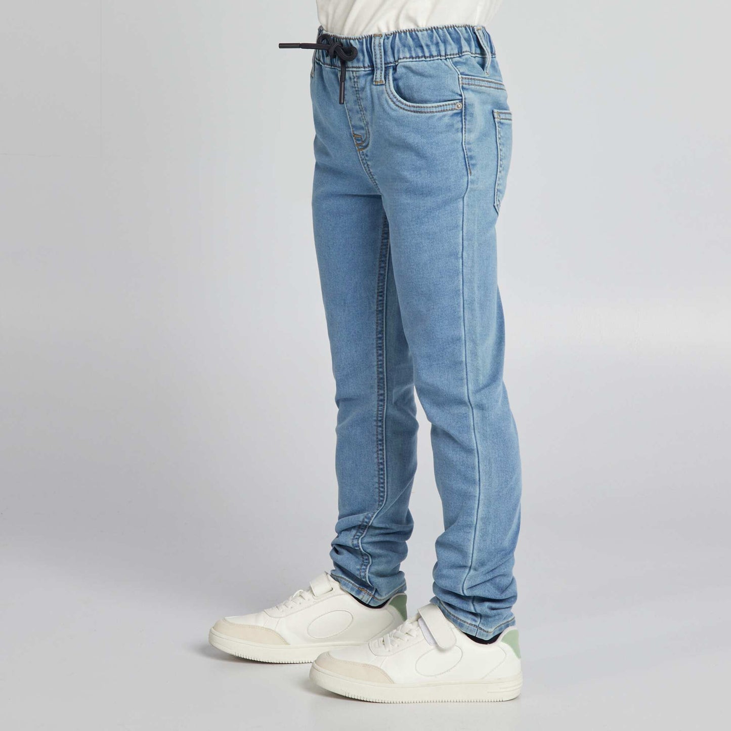 Jeans with elasticated waist and drawstring ties BLUE