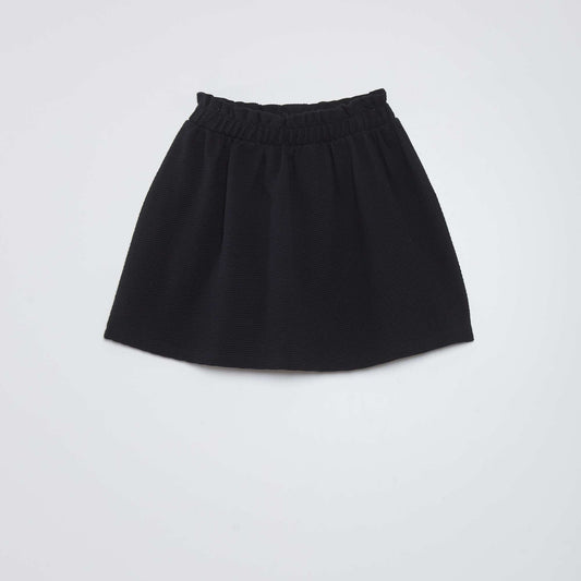 Short flared skirt black