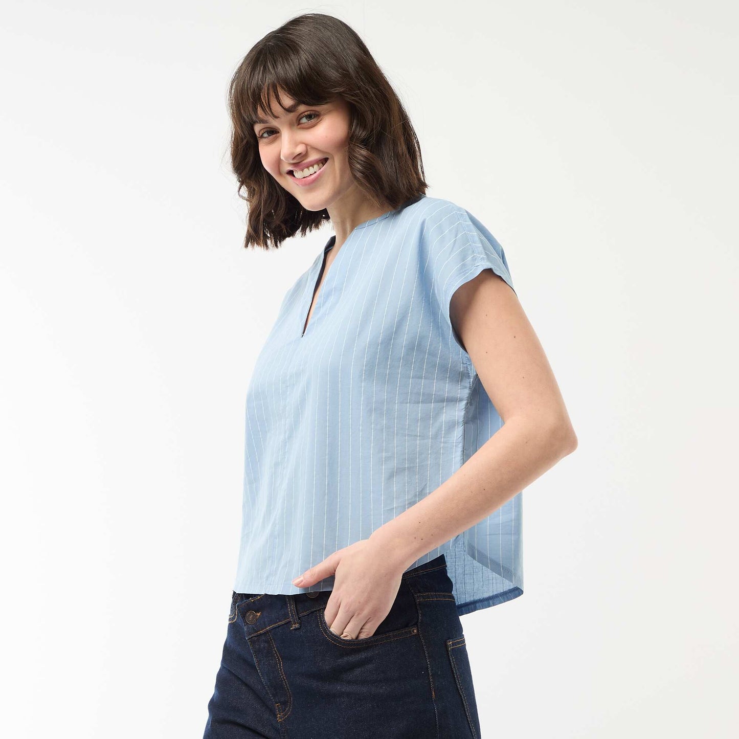 Short-Sleeved V-Neck Blouse BLUE