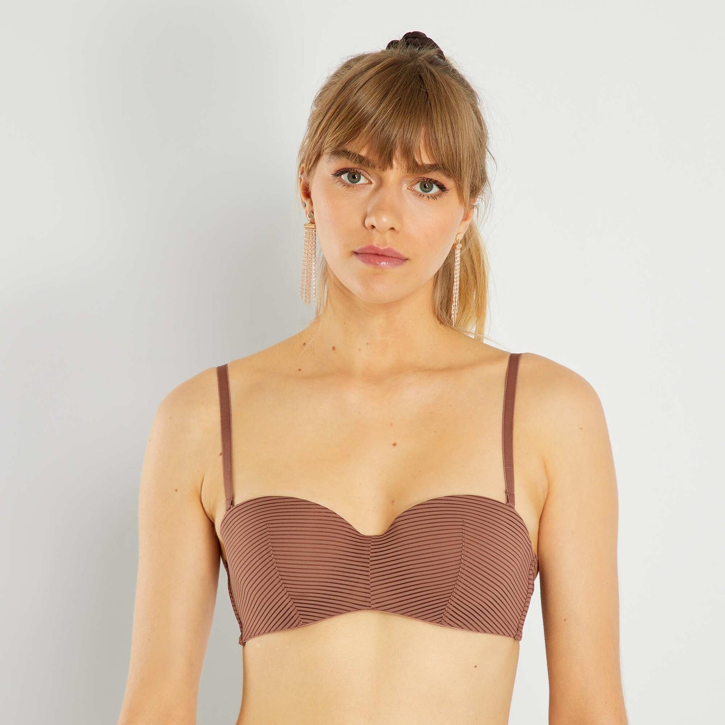 Bra with detachable straps BROWN