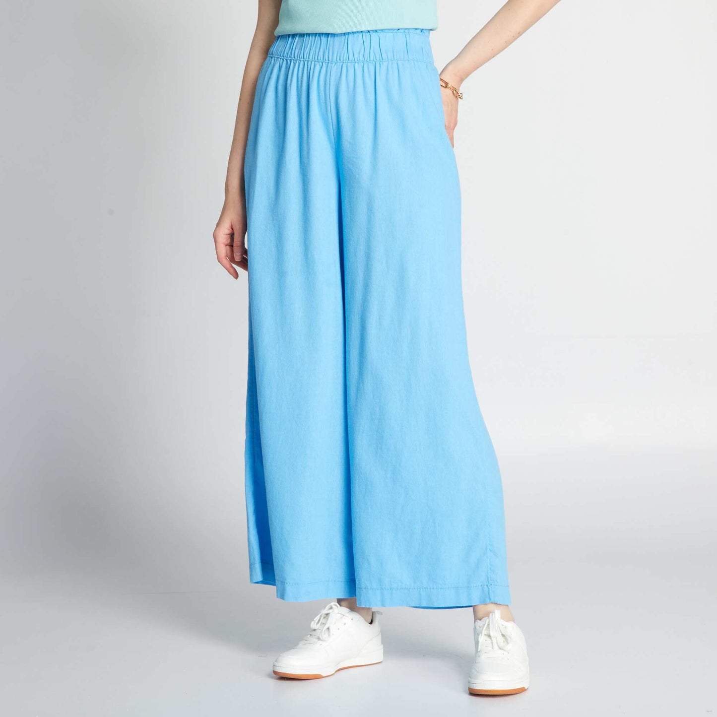 Wide-leg linen trousers blue