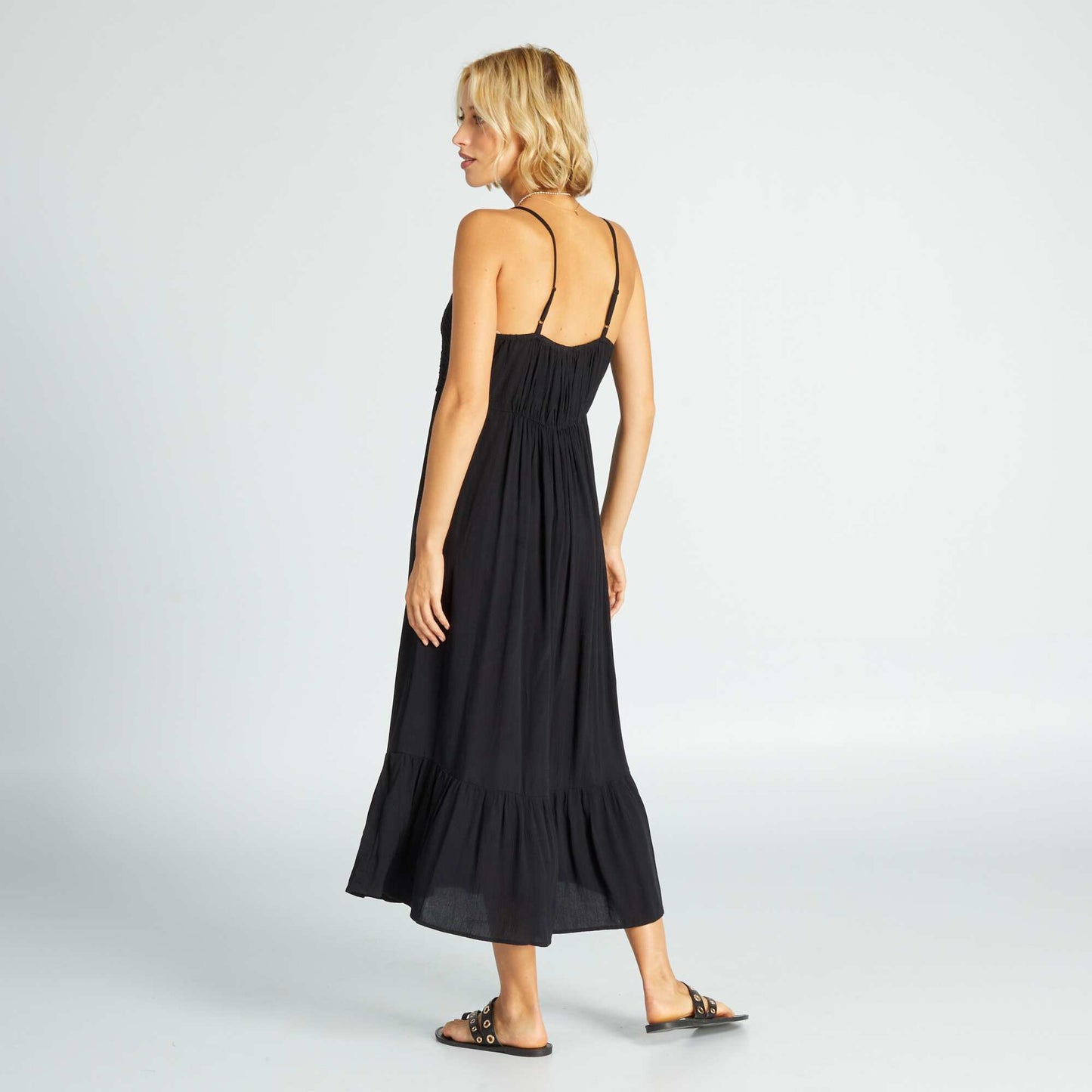 Long strappy crochet and crepon dress Black