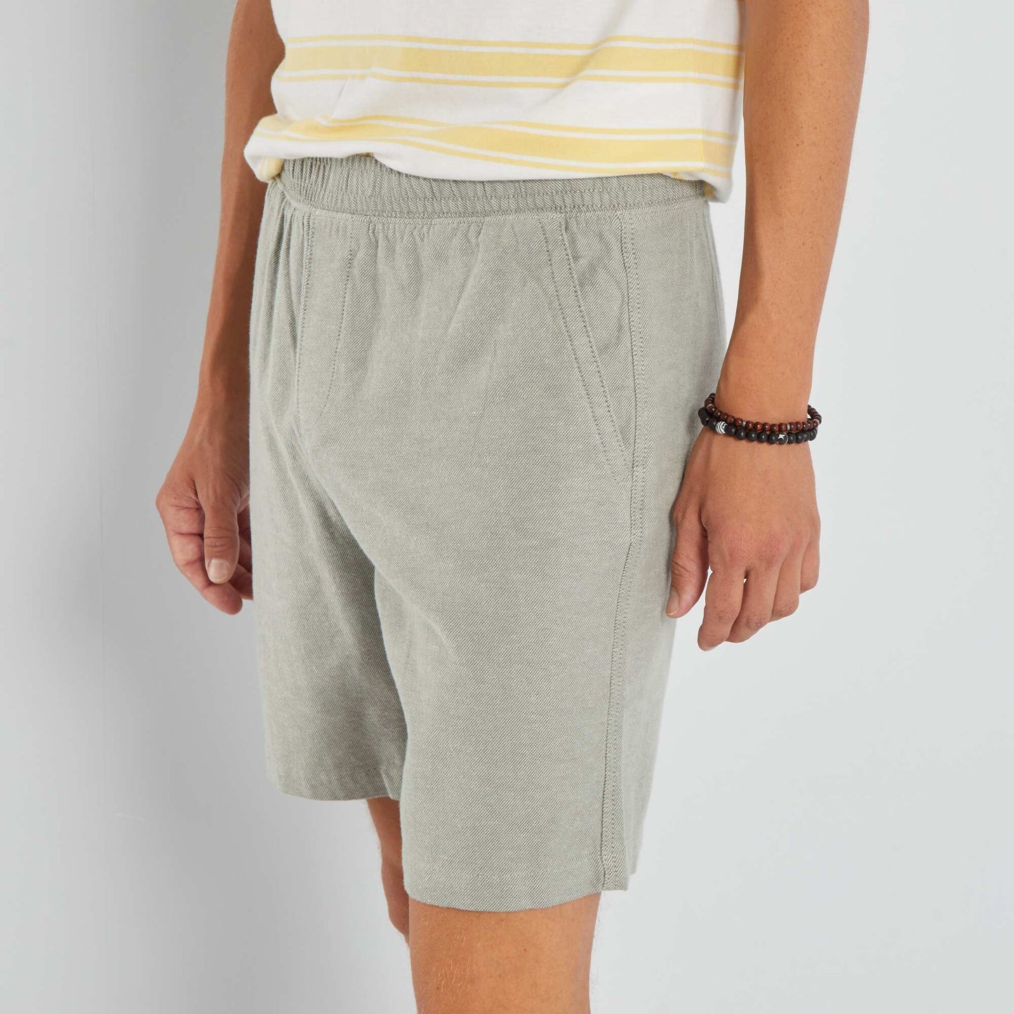 Plain Bermuda shorts with elasticated waist GREEN SHADE