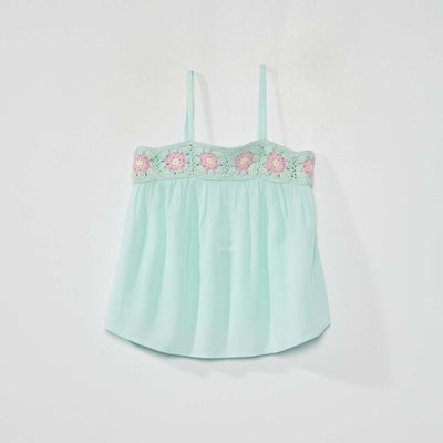 Crepe fabric top green