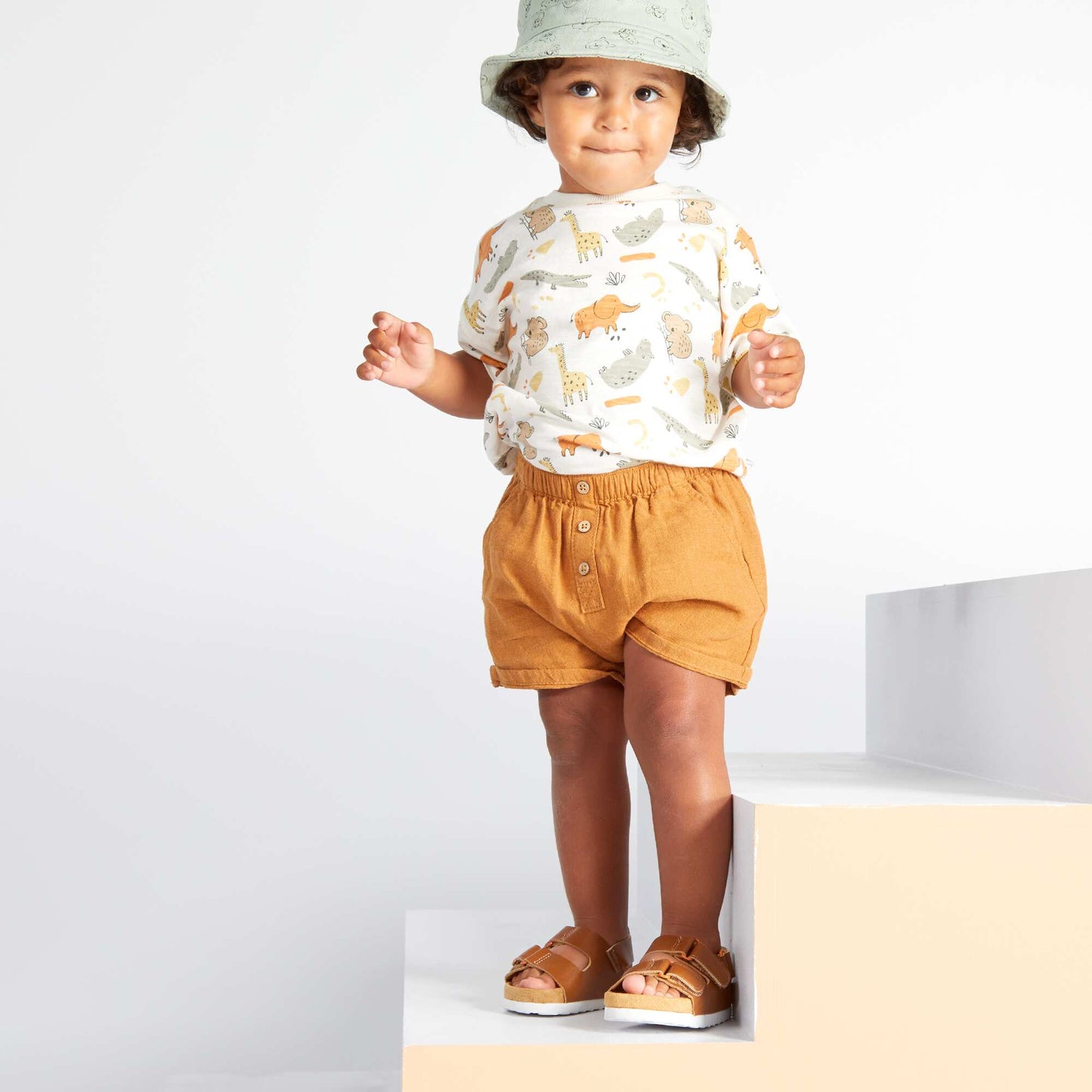 Plain cotton and linen shorts BROWN SUGAR