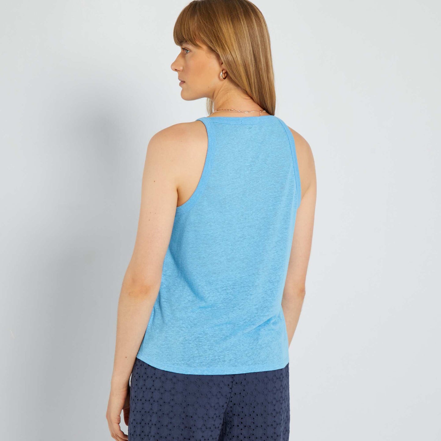 Linen top with cutaway arms blue