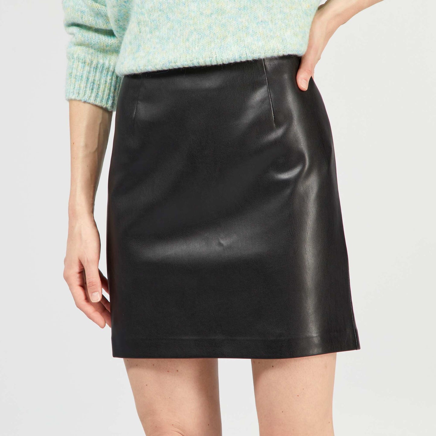 Short skirt black