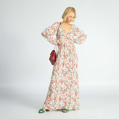 Long printed dress with cut-out at the chest BEIGE