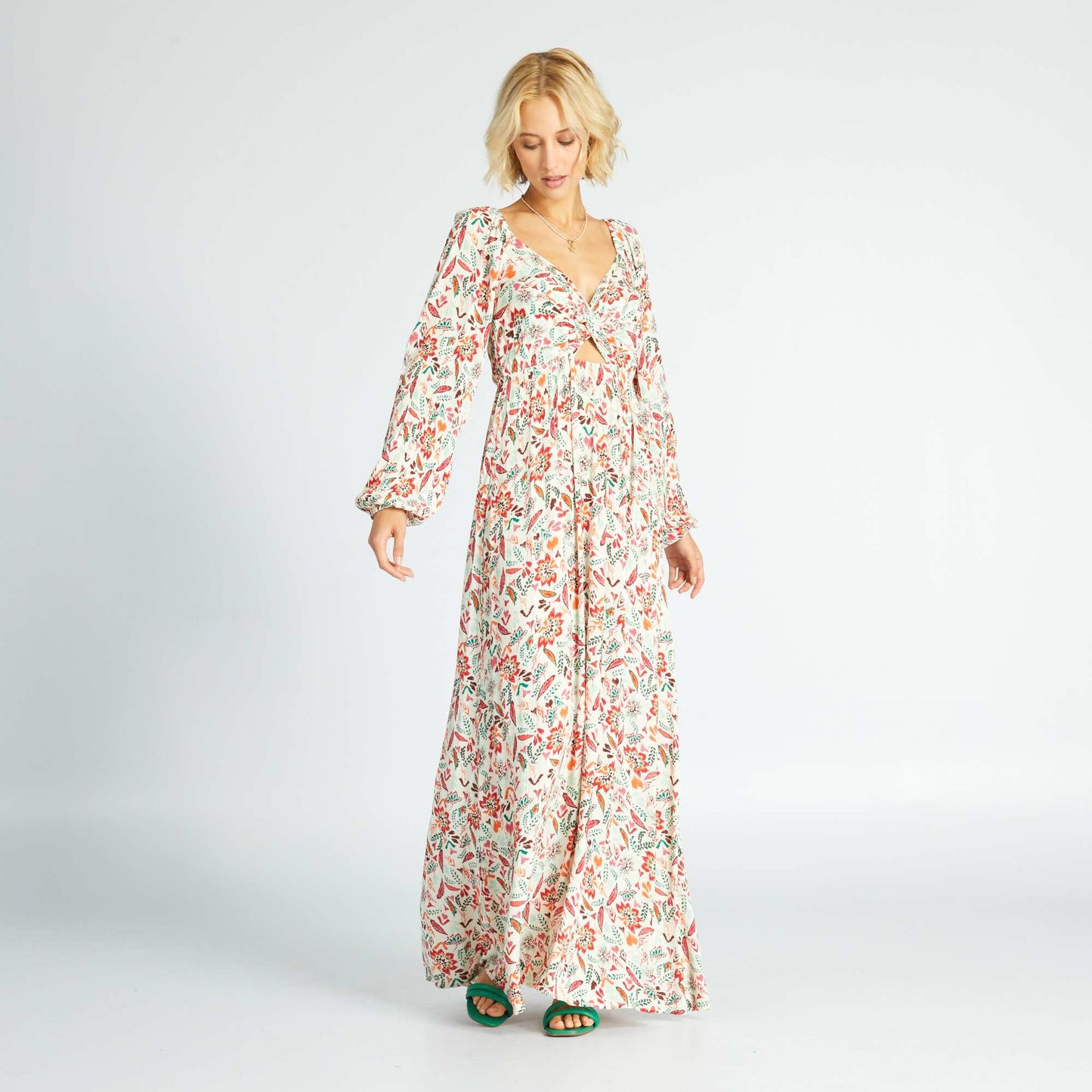 Long printed dress with cut-out at the chest BEIGE
