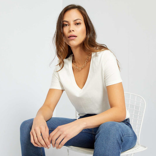 V-neck T-shirt White