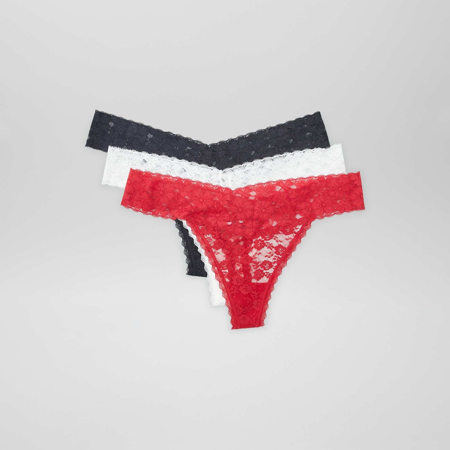 Pack of 3 lace thongs RED